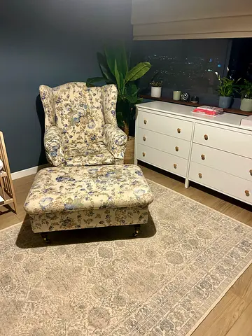 Beautiful quality armchair