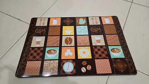 Set of Decorative Themed placemats (6 pieces) Dining table NEGOTIABLE