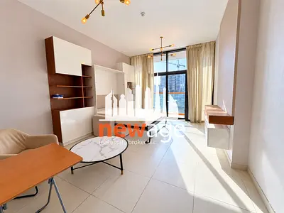 1BR Convertible to 2BR | Closed Kitchen | DLRC