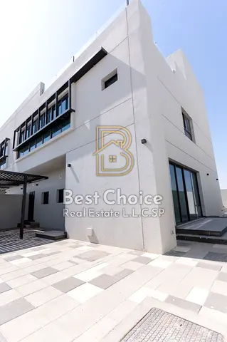 فيلا فاخرة في الرحمانية مزيرعة | 4 غرف ماستر | أرضي + طابقين | تصميم راقٍ | تملك للعرب فقط