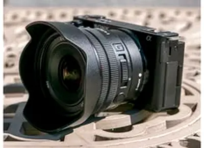 USED Sony E PZ 10-20mm F4 G APS-C Power Zoom Lens - Excellent Condition