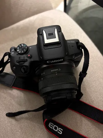 Canon EOS R50 DSLR with 18-45mm Lens - New 20 days old