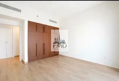 2BR Apartment | The Mayfair | Balcony |