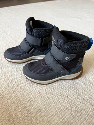 Winter shoes for kids size EU26/27