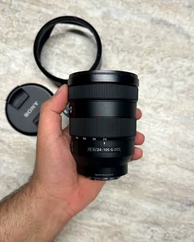 Sony FE 24-105mm f/4 G OSS Full-Frame Zoom Lens - Excellent Condition