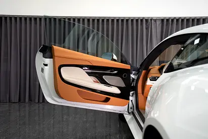 2025 Aston Martin DB12 缩略图 15