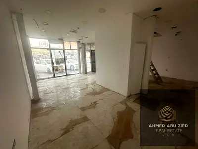 محل تجاري للإيجار السنوي في عجمان الراشدية 1  فرصة مميزة لأصحاب الأنشطة التجارية الباحثين عن محل في موقع حيوي ومميز داخل منطقة الراشدية 1 في عجمان