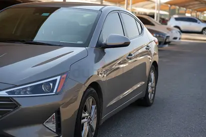 Hyundai Elantra SEL 2020 American Specs in Excellent Condition