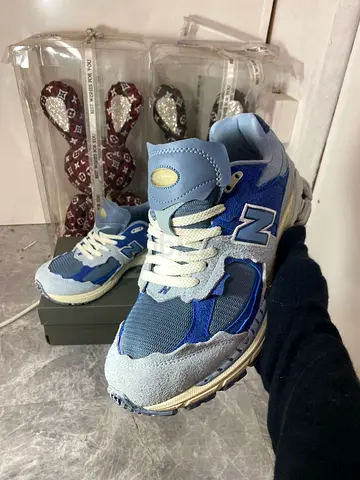 New Balance 2002R ‘Blue’ shoes unisex