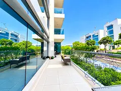 Huge Terrace Huge Size 1 Bedroom Amenities View