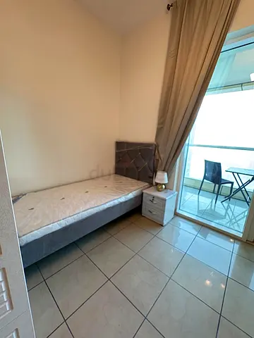 Male Bedspace for rent
