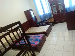 EXECUTIVE SHARING SPACE FOR MALE AVAILABLE IN INTERNATIONAL CITY