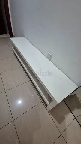 WHITE TV UNIT