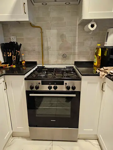 Free Delivery- SIEMENS Latest Model 4-Burner Full Gass Cooking Range 60x60 cm