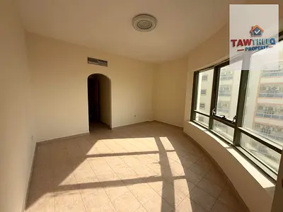 غرفتين وصالة مجدد اول ساكن بكورنيش عجمان