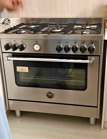 Bertazoni Freestanding Gas Cooker 90x60cm Like New
