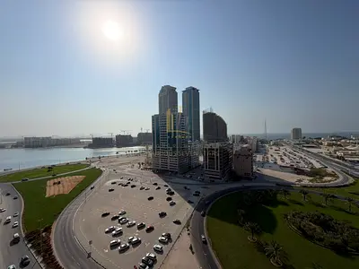 🏡 للبيع شقة مميزة 3 غرف وصالة بإطلالة بحرية رائعة – برج اللؤلؤة، شارع الخان