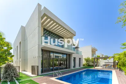 Vacant | Fully Furnished | Large Plot