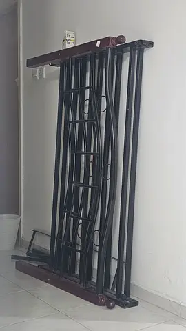 Unused was on store.. metal double bed free guve away