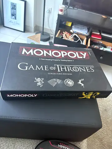 Game of Thrones Monopoly Collector’s Edition – AED 200 🐉