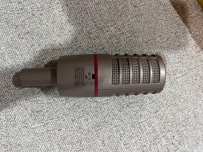 Condenser Studio Microphone - Large Diaphragm