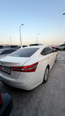 2013 Toyota AVALON photo 5