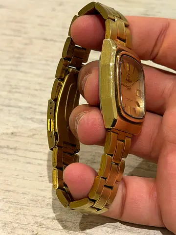 Vintage gold-tone Seiko automatic men's watch, working condition