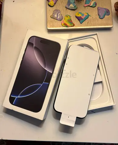 iPhone 16 Pro 256gb Black titanium with box