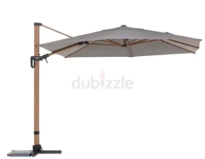 Aluminum Umbrella (300 x 263 x 420 cm)