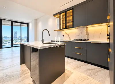 MODERN | BRAND NEW | DISHWAHER SPACE