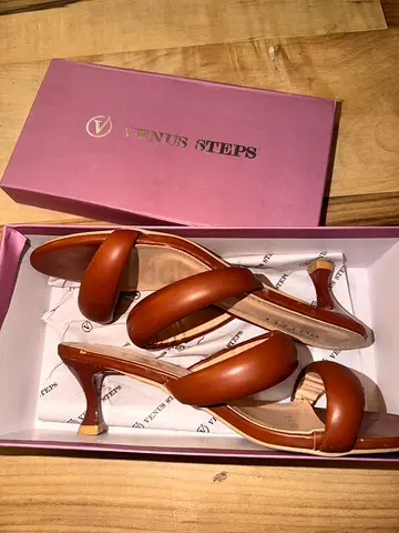 Brown leather low-heel kitten sandals in box