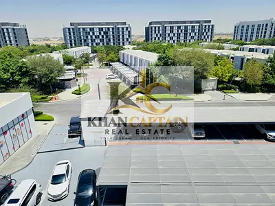 Modern Layout 1BR Balcony Two Bath Gym Pool Parking Available