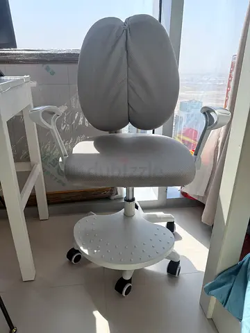 Adjustable Ergonomic Office/Study Chair in Light Grey — Good Condition
