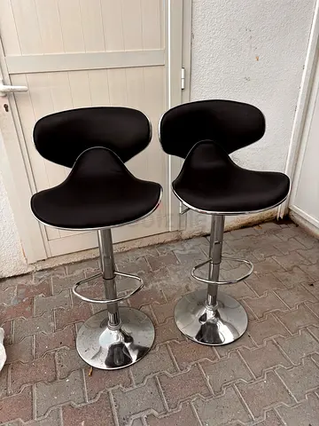 Set of 2 adjustable black bar stools with chrome base