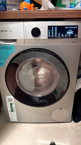 SIEMENS iq300 front load washing machine