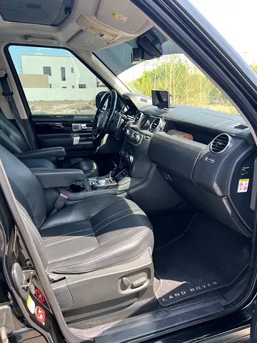 2014 LAND Rover LR4 photo 9