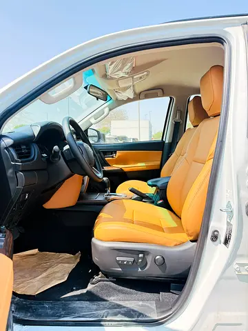 2026 Toyota FORTUNER photo 9