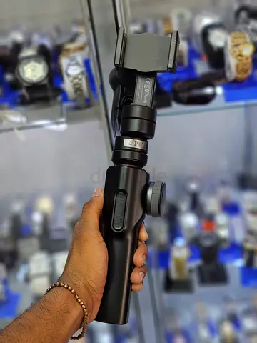 Zhiyun Smooth 4 3-axis handheld smartphone gimbal