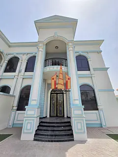 All master Room parking balcony central ac like new luxury 5 bedroom villa just 170k