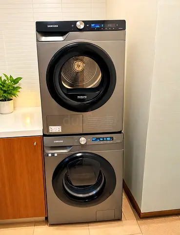 Samsung brand 8kg washer and 8kg dryer separate set