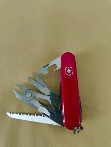 Victorinox multitool