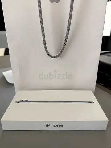 IPhone Air 256 GB barely used 100% battery