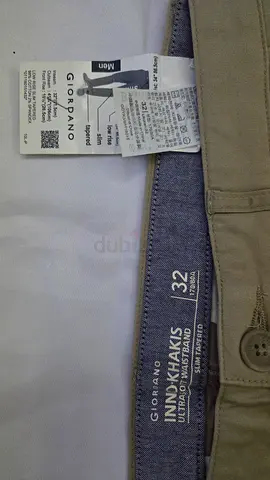Giordano men's casual chinos size 32, slim tapered fit