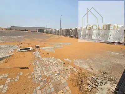 A rare opportunity to lease a spacious industrial yard in the heart of Umm Al Thoub Industrial Area, Umm Al Quwain. Strategically located with easy access to major roads, making it ideal for industria
