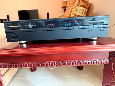 MARANTZ RECIEVER  / TUNER