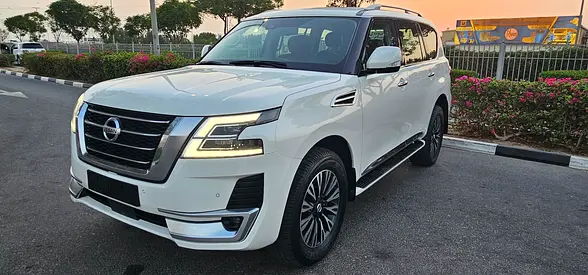 NISSAN PATROL LE TITANIUM V8 FULL 0PTION MODEL 2020 G.C.C ACCIDENT FREE ORIGINAL PAINT