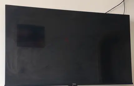Hisense 50-inch LED TV - (broken screen)