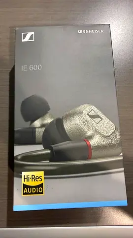 Sennheiser IE 600 In-Ear Headphones - Brand New Box