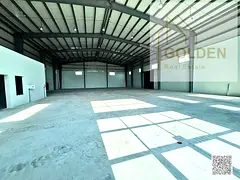 160 kW Electricity | Warehouse or Showroom on a Main Road with a Spacious Loading & Unloading Area |