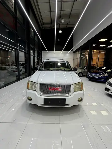 GMC Envoy Denali 2009 GCC Specs Excellent condition